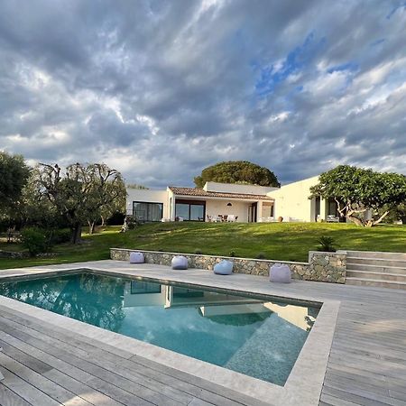 Magnifique Villa Moderne Avec Piscine Ла Год Екстериор снимка